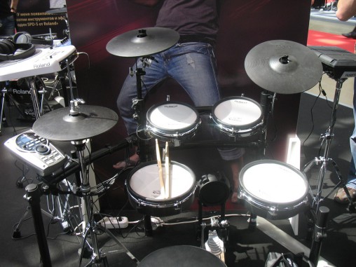 ударная установка Roland TD-15KV