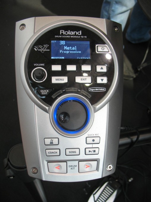 барабанный модуль Roland TD-15