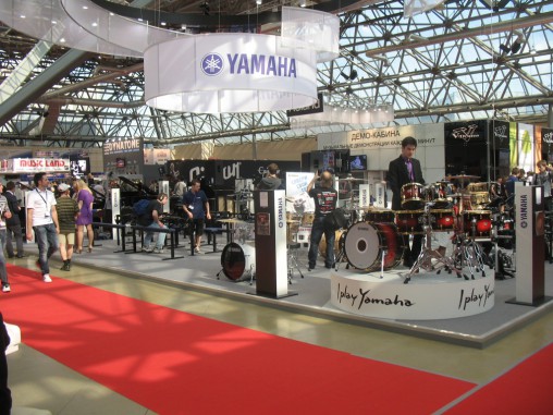 Стенд Yamaha