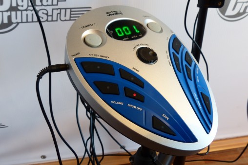 Футуристический модуль Soundking SKD120