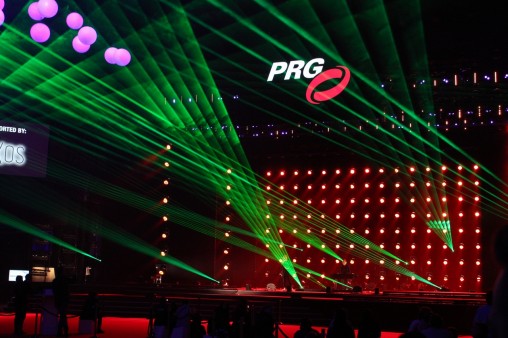 Демонстрация сценических эффектов на Lea Stage