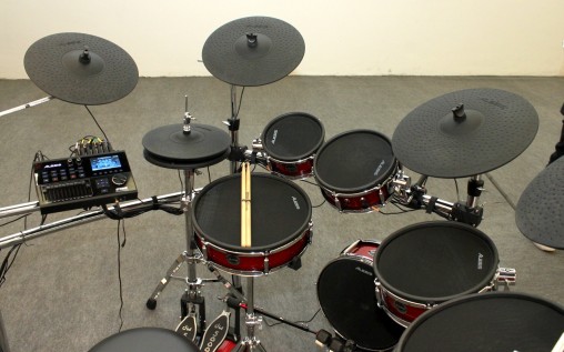 Alesis Strike Kit полноразмерные электронные барабаны
